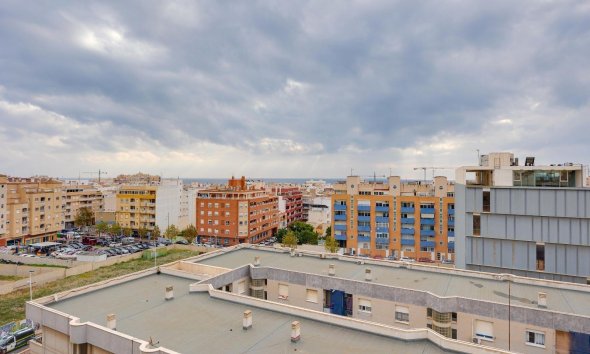 Reventa - Apartment -
Torrevieja - Centro