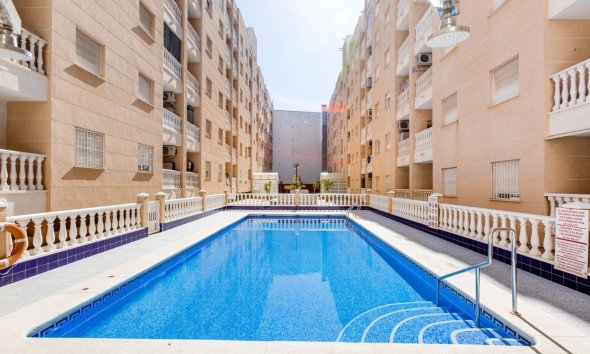 Reventa - Apartment -
Torrevieja - Centro