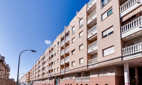 Reventa - Apartment -
Torrevieja - Centro