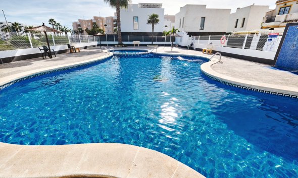 Resale - Semi Detached -
Guardamar del Segura - El Raso