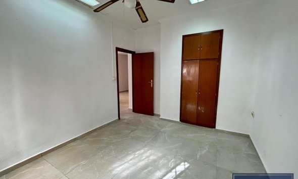 Reventa - Apartment -
Torrevieja - Centro