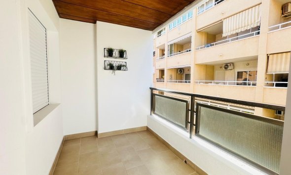 Resale - Apartment -
Torrevieja - Playa del Cura