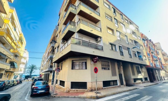 Resale - Apartment -
Torrevieja - Playa del Cura