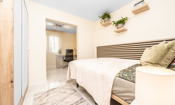 Reventa - Bungalow -
Torrevieja - Torretas