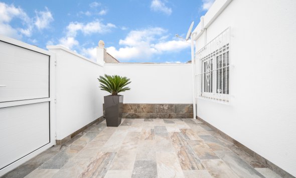 Reventa - Bungalow -
Torrevieja - Torretas