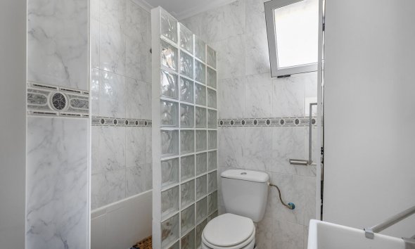 Revente - Bungalow -
Orihuela Costa