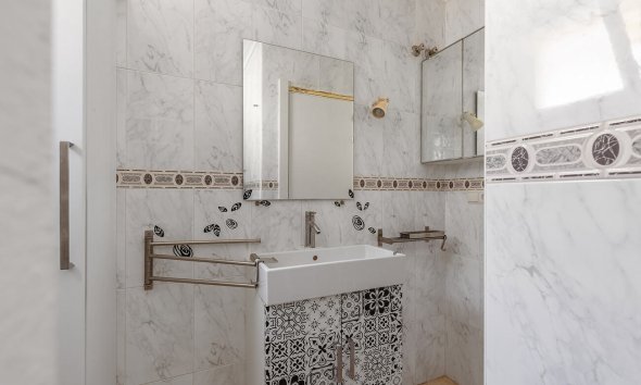 Revente - Bungalow -
Orihuela Costa