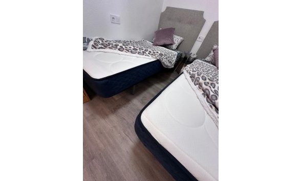 Resale - Apartment -
Torrevieja - Centro - Muelle Pesquero