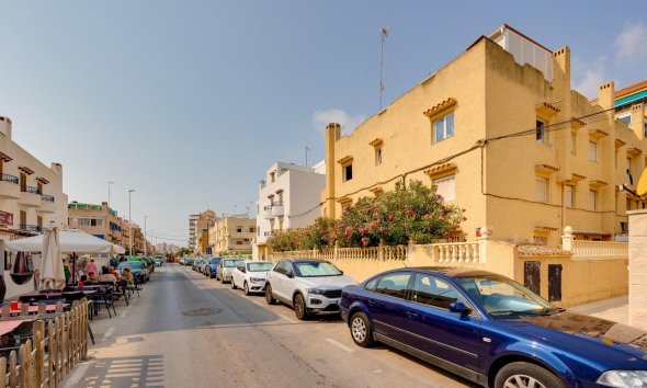 Resale - Apartment -
Torrevieja - La Mata