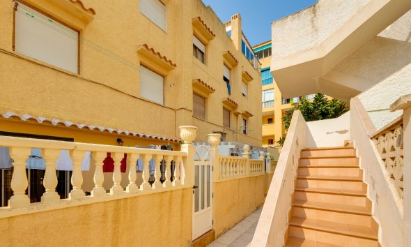 Resale - Apartment -
Torrevieja - La Mata