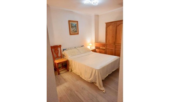 Revente - Apartment -
Torrevieja - Centro
