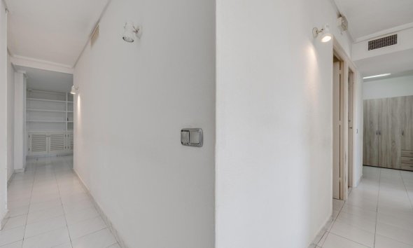 Reventa - Apartment -
Torrevieja - Centro