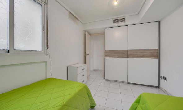 Reventa - Apartment -
Torrevieja - Centro