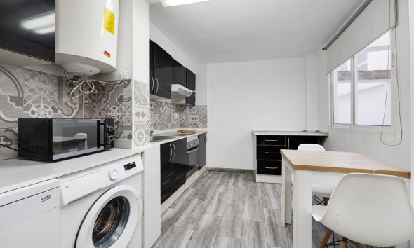 Reventa - Apartment -
Torrevieja - Centro