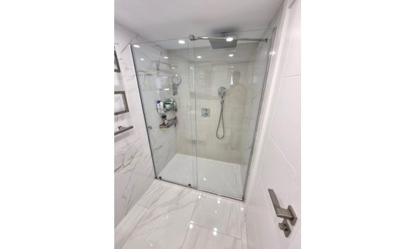 Resale - Apartment -
Torrevieja - Centro