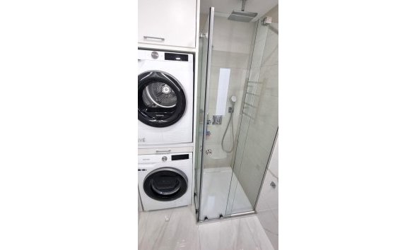 Resale - Apartment -
Torrevieja - Centro