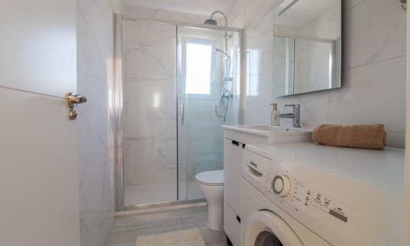 Reventa - Ático -
Torrevieja - Punta Prima