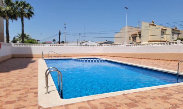 Revente - Apartment -
Torrevieja - Nueva Torrevieja