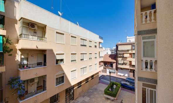 Reventa - Apartment -
Guardamar del Segura - Pueblo