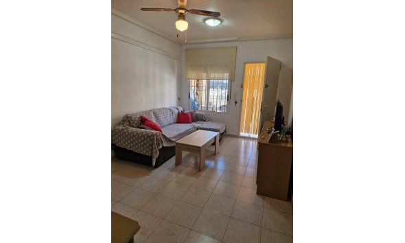 Reventa - Bungalow -
Torrevieja - Playa De Los Naufragos