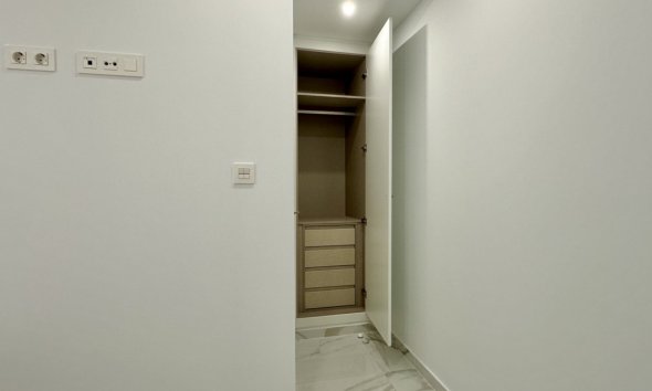 Reventa - Apartment -
Torrevieja - Costa Blanca