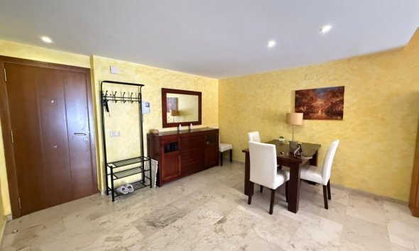 Revente - Apartment -
Torrevieja - Punta Prima