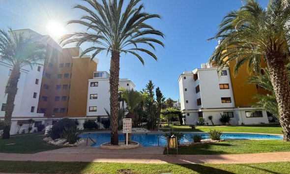 Revente - Apartment -
Torrevieja - Punta Prima