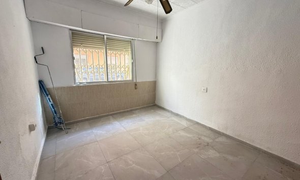 Reventa - Apartment -
Torrevieja - Playa de los Locos