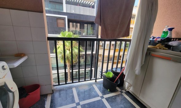 Revente - Apartment -
Torrevieja - Centro