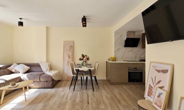 Reventa - Apartment -
Torrevieja - Centro