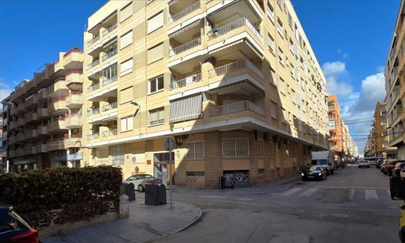 Reventa - Apartment -
Torrevieja - Centro