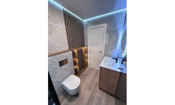 Revente - Apartment -
Torrevieja - Estacion De Autobuses