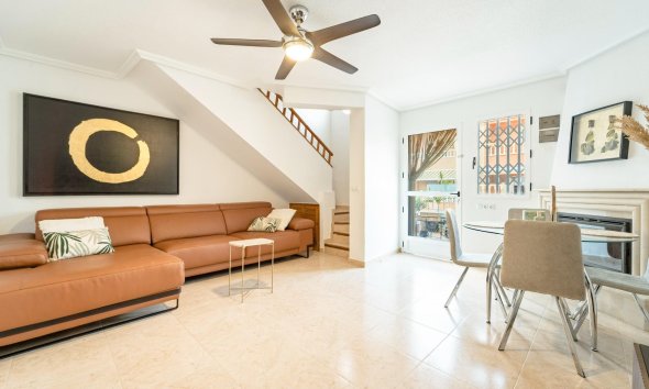 Reventa - Duplex -
Torrevieja - Playa De Los Naufragos