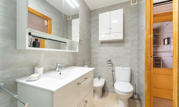 Reventa - Duplex -
Torrevieja - Playa De Los Naufragos