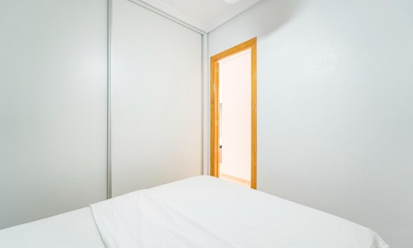 Reventa - Duplex -
Torrevieja - Playa De Los Naufragos