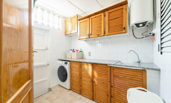 Reventa - Duplex -
Torrevieja - Playa De Los Naufragos