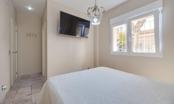 Reventa - Town House -
Torrevieja - Centro