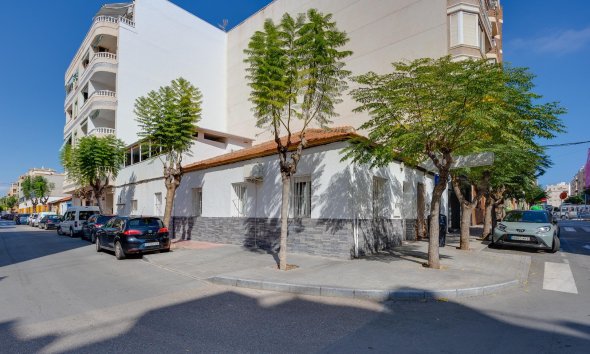 Reventa - Town House -
Torrevieja - Centro