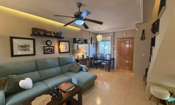 Reventa - Semi Detached -
Torrevieja - El Limonar