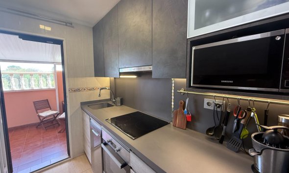 Reventa - Semi Detached -
Torrevieja - El Limonar