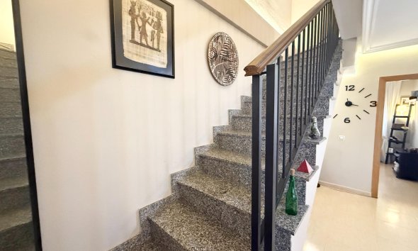 Reventa - Semi Detached -
Torrevieja - El Limonar