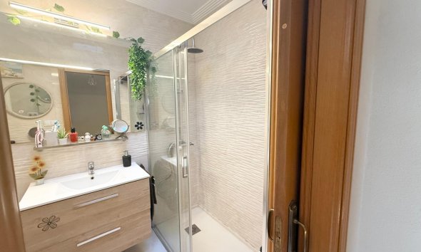 Reventa - Semi Detached -
Torrevieja - El Limonar