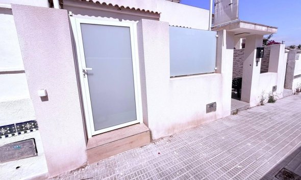 Resale - Town House -
Orihuela Costa - Las Filipinas