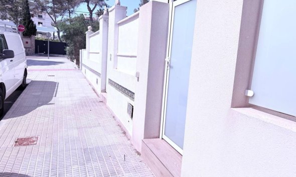 Resale - Town House -
Orihuela Costa - Las Filipinas