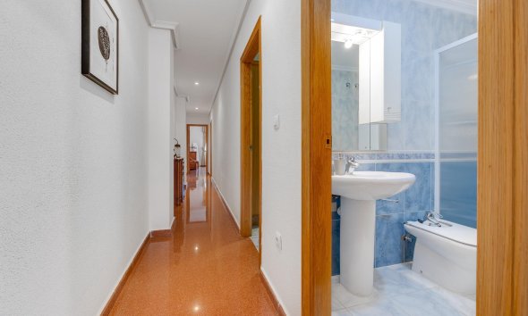 Reventa - Ático -
Torrevieja - Paseo Maritimo