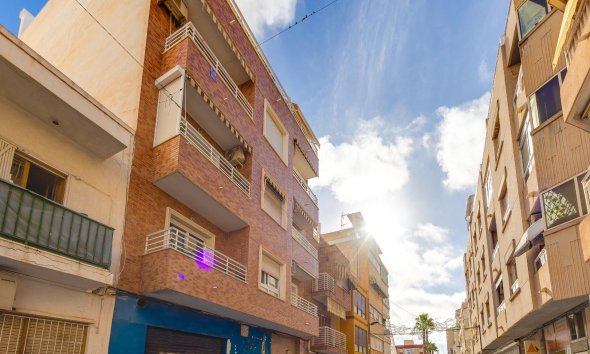 Reventa - Ático -
Torrevieja - Paseo Maritimo