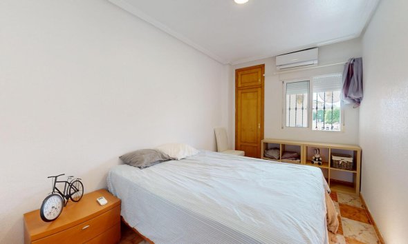 Reventa - Apartment -
Orihuela Costa - La Zenia