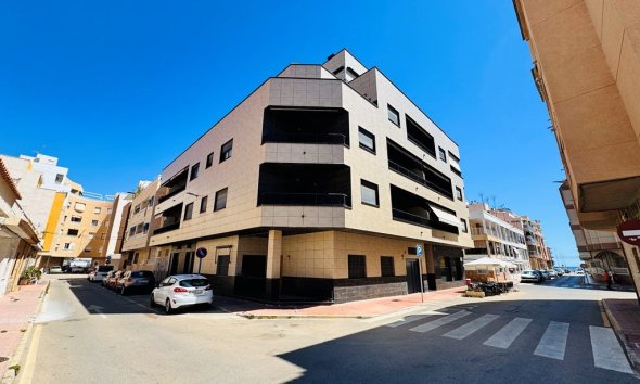 Resale - Apartment -
La Mata - Costa Blanca